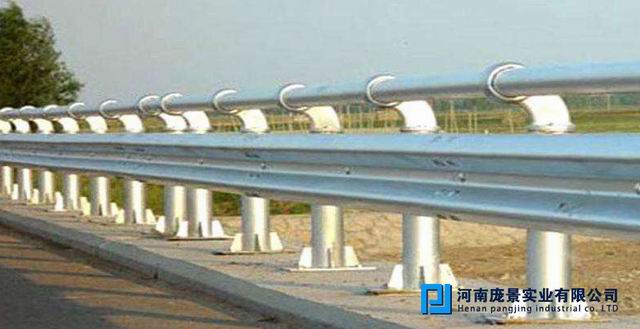 1585208624742682.jpg 波形草莓视频污在线看免费法兰立柱.jpg