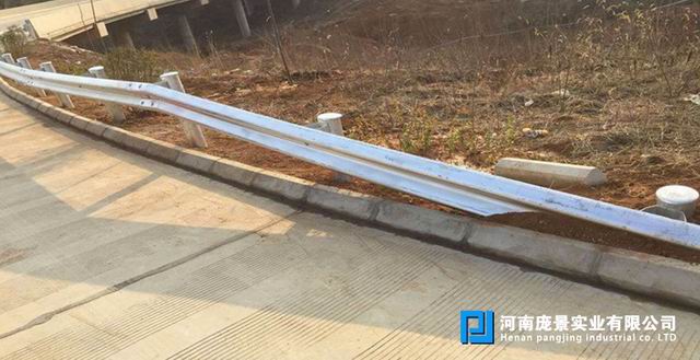 1585820386243406.jpg 草莓视频污在线看免费端头.jpg