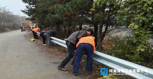 农村路波形草莓视频污在线看免费.jpg