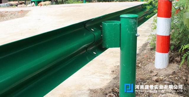 1586590870685078.jpg 波形草莓视频污在线看免费圆立柱.jpg