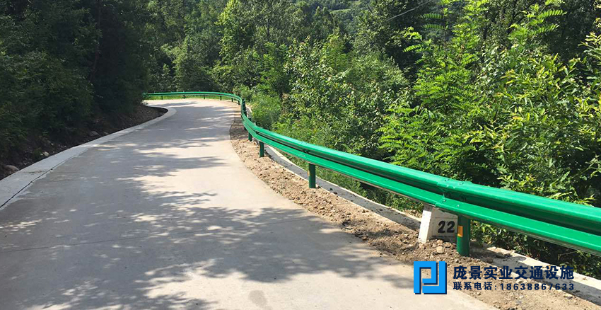 农村公路草莓视频污在线看免费.jpg
