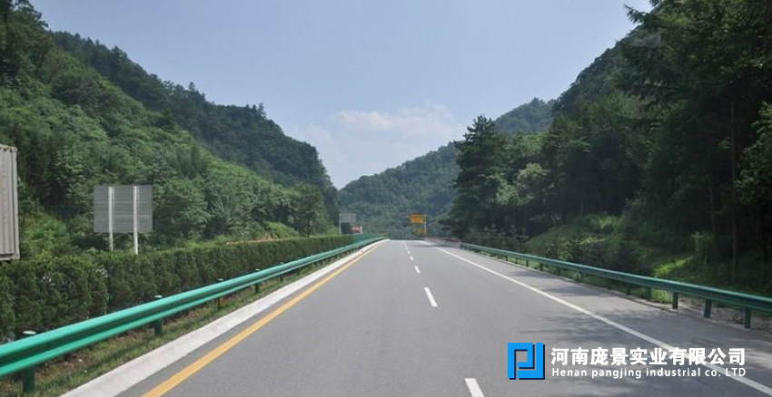 高速公路草莓视频污在线看免费板.jpg