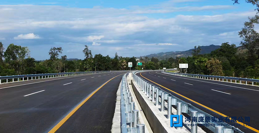 高速公路波形草莓视频污在线看免费.jpg
