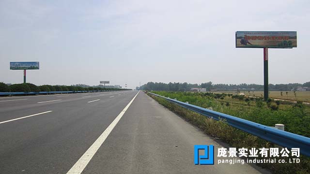 波形草莓视频污在线看免费.jpg