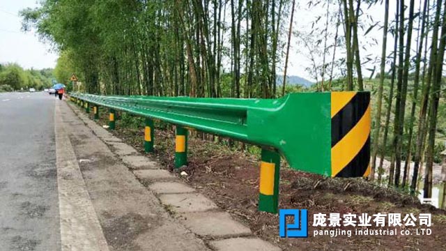 乡村公路草莓视频污在线看免费.jpg