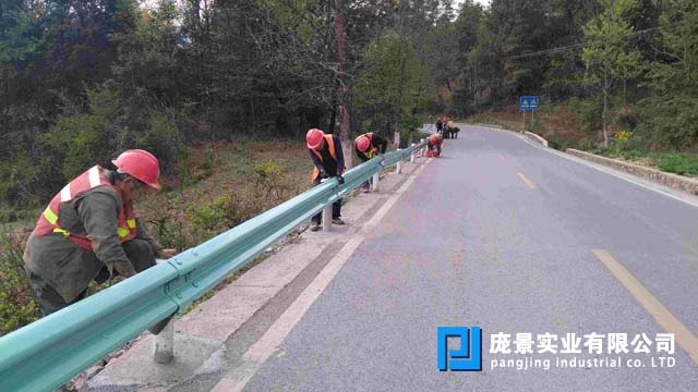 草莓视频污在线看免费板.jpg