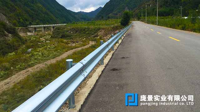 草莓视频污在线看免费.jpg