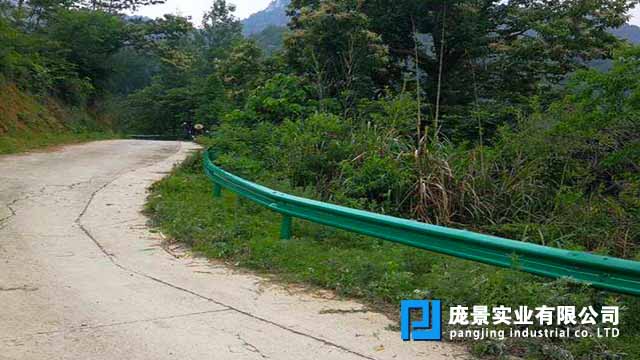 草莓视频污在线看免费板.jpg