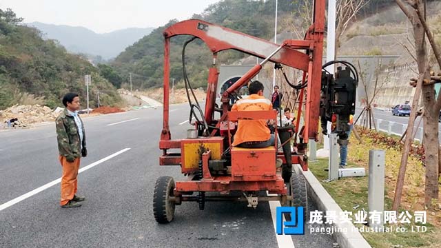 草莓视频污在线看免费板.jpg