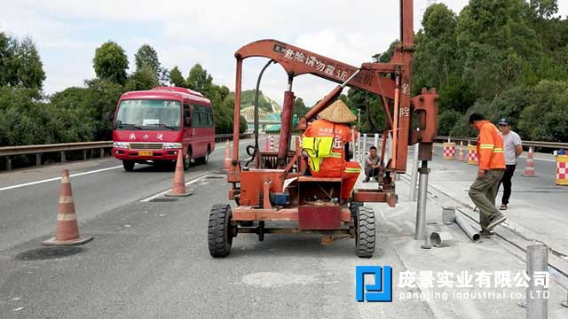 高速1公路草莓视频污在线看免费.jpg