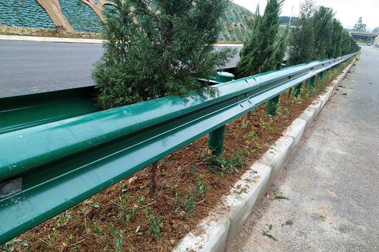波形草莓视频污在线看免费111.jpg