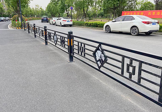 人行道草莓视频污在线看免费
